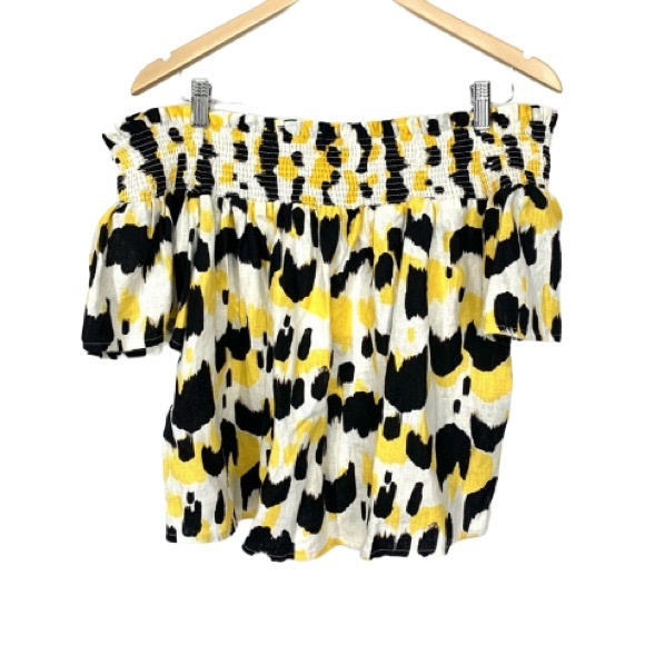 Who What Wear Tops - Who What Wear Linen Graphic Cat Smocked Off The Shoulder Short Sleeve Blouse Nwt